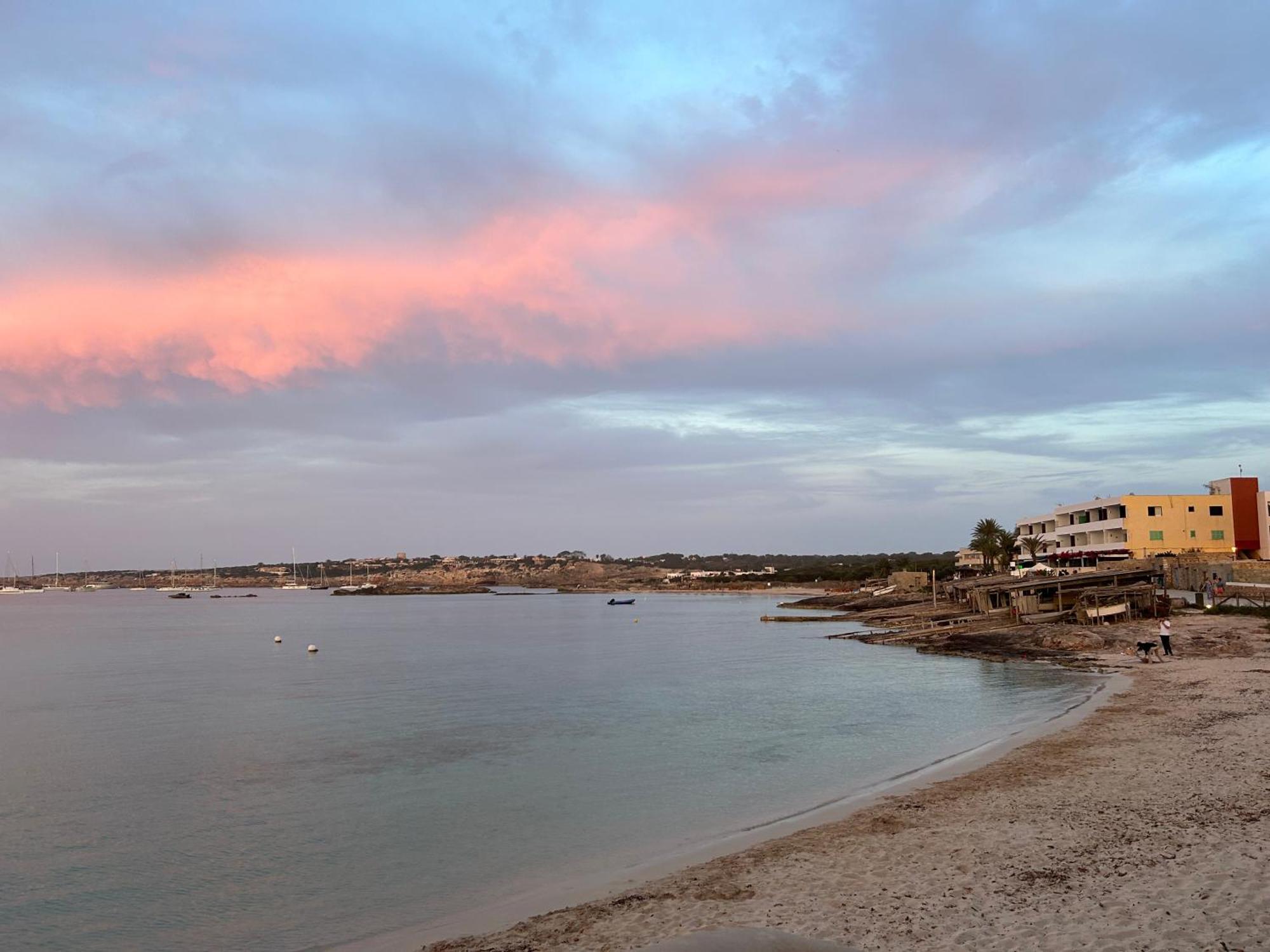 Es Pujols Vista Mare Διαμέρισμα Εξωτερικό φωτογραφία